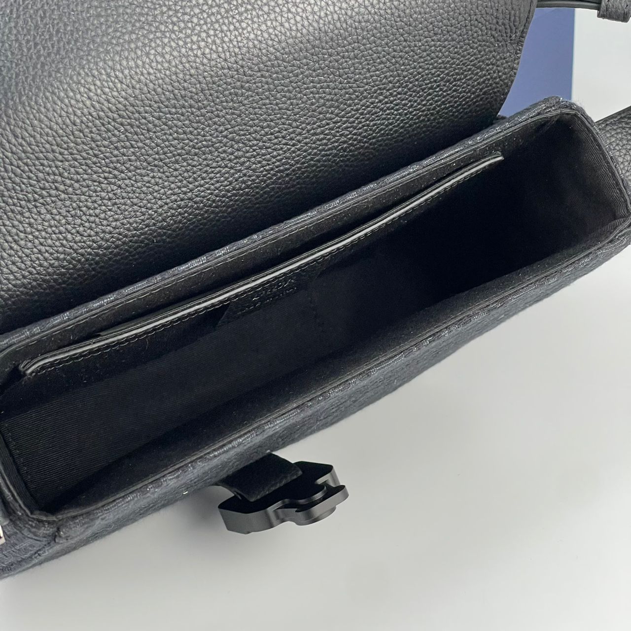 Dior Sac Messenger à rabat Saddle Small