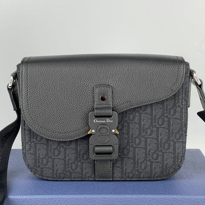 Dior Sac Messenger à rabat Saddle Small